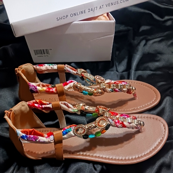 VENUS Shoes - Venus Sandels!